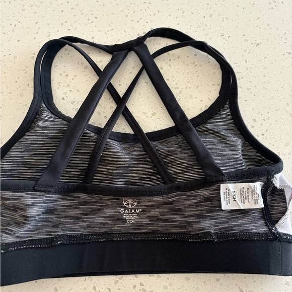 GAIAM Black and Gray Strappy Sports Bra - Picture 4 of 4